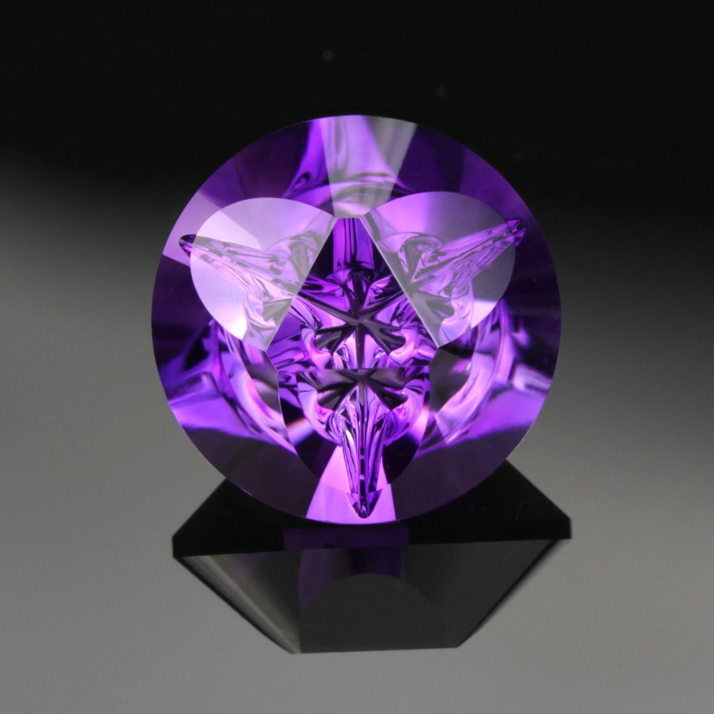 Amethyst Fantasy Cut 10ct