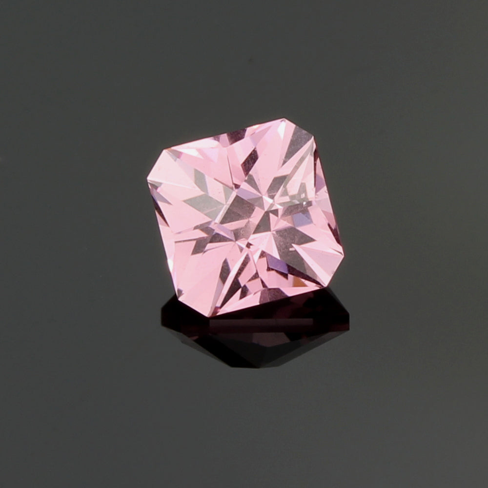 Pink Spinel 0.8ct