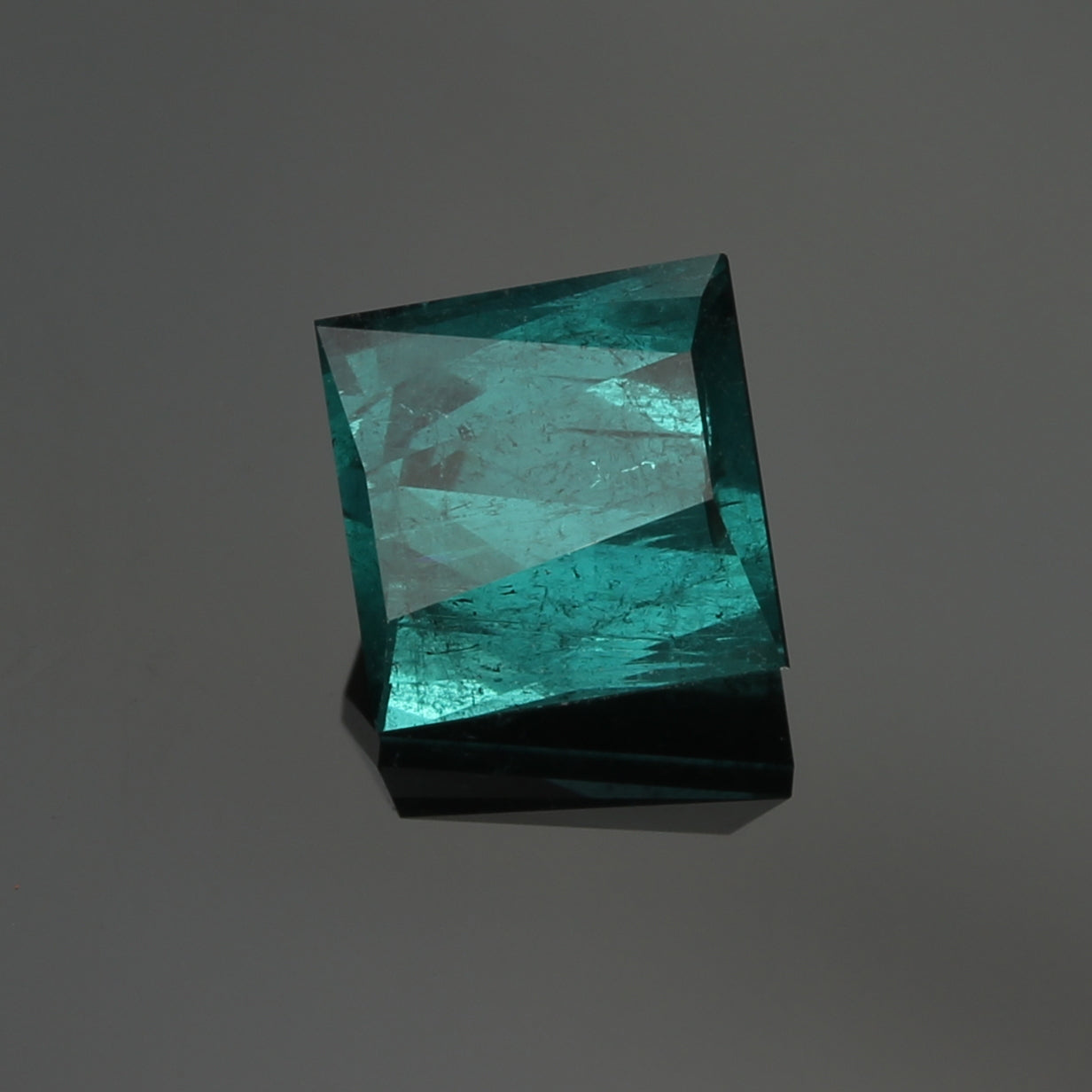 Blue-Green Tourmaline 2ct